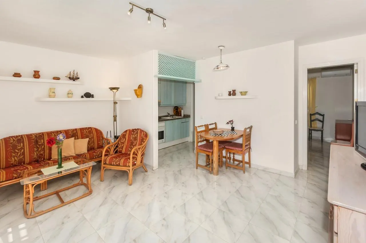 Conylanza Golf Y Mar Suites Costa Teguise 0*,  Spain